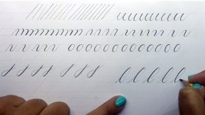 Trazos básicos caligrafía con lápiz estilo Copperplate